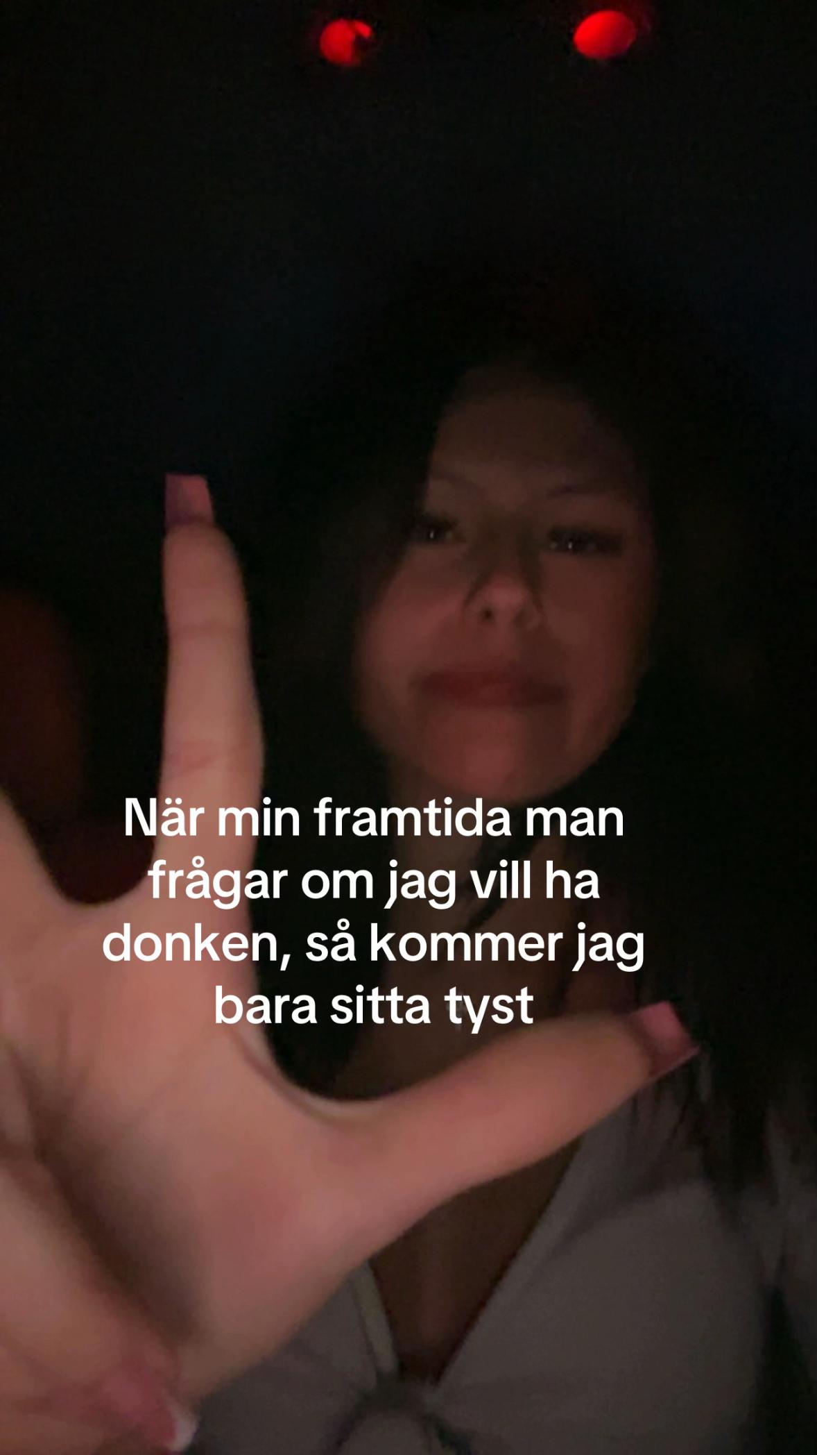 @Amelia🦔