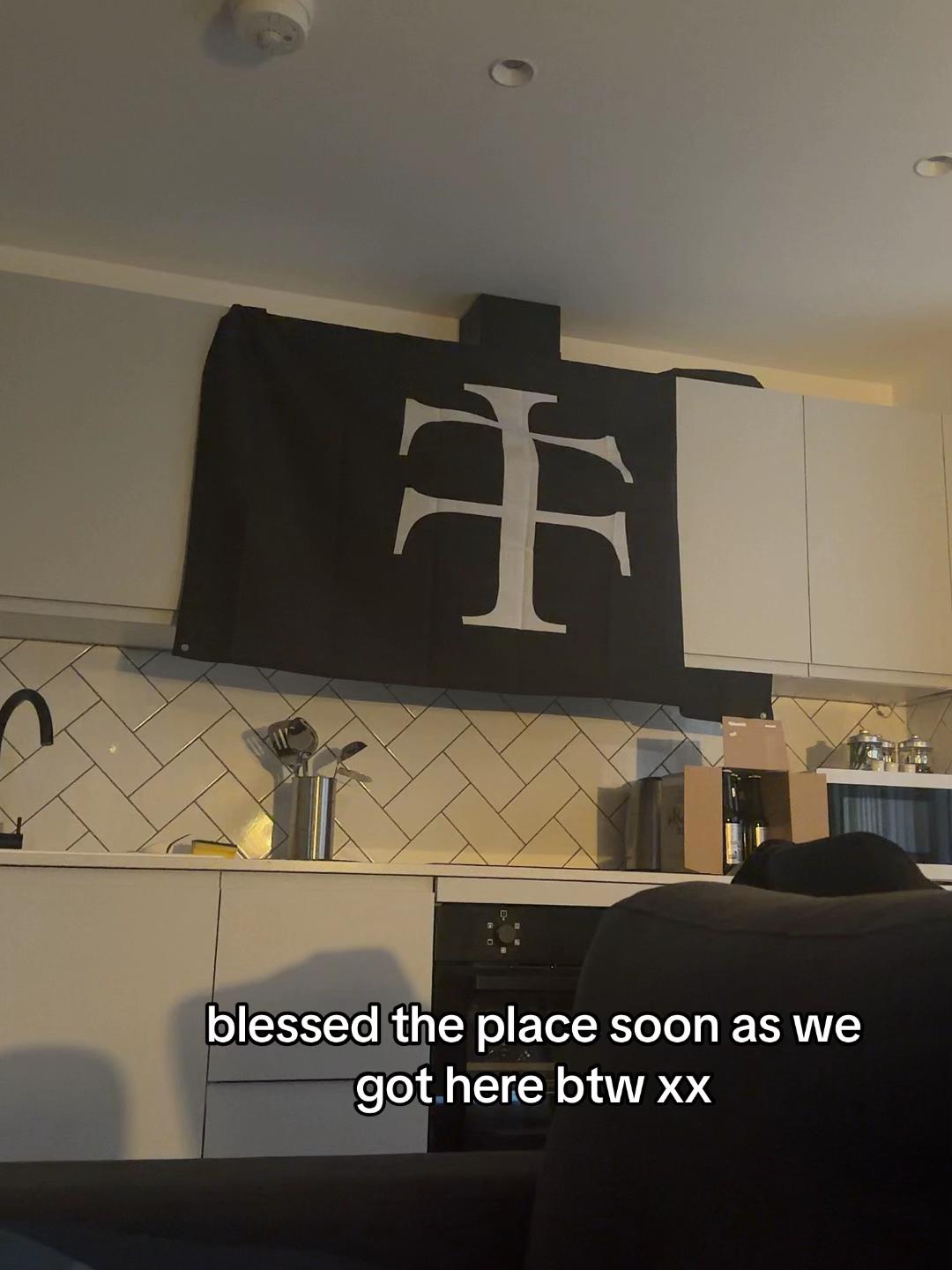 @meg⛓️🖤