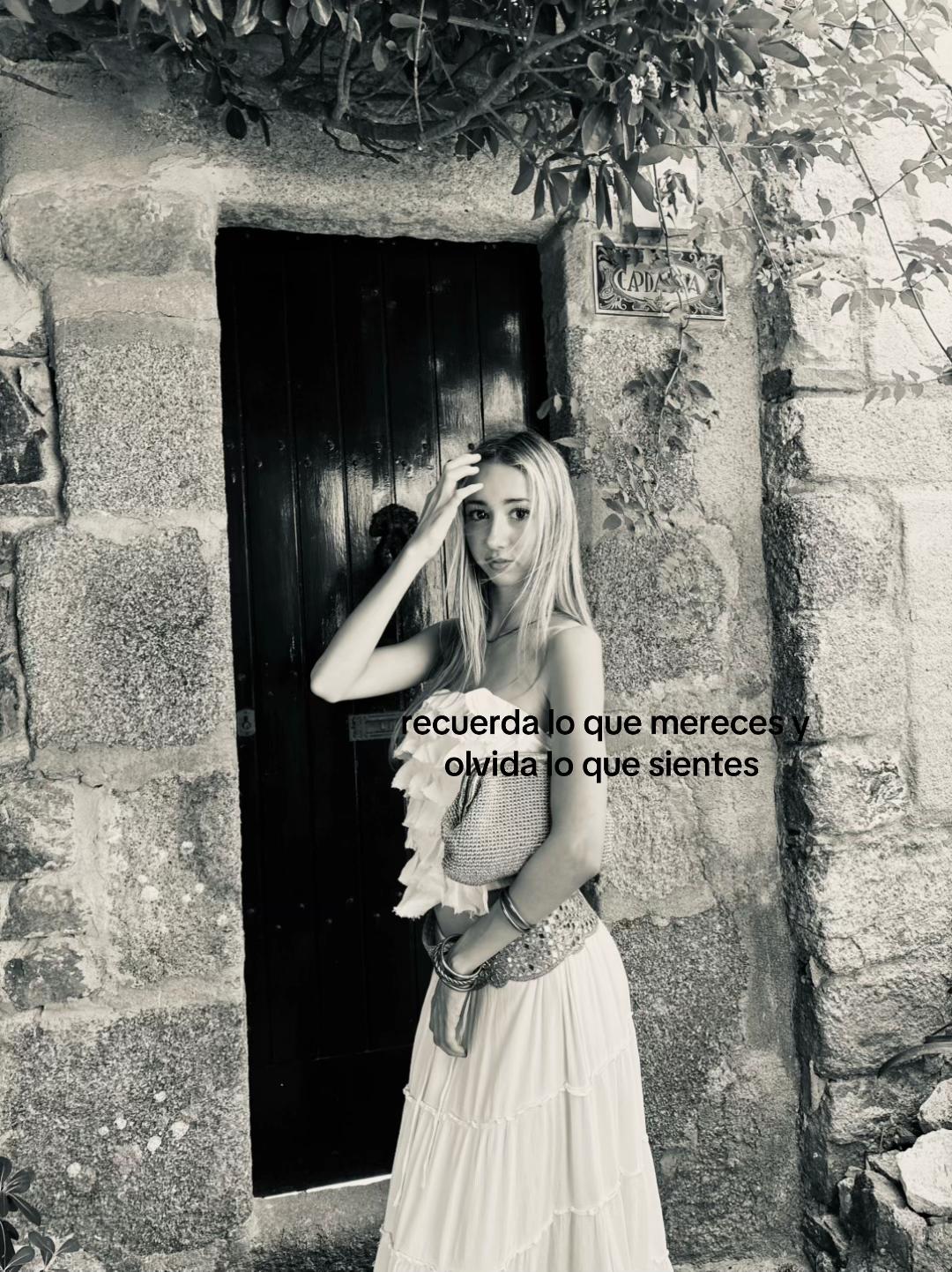 @𝐀𝐈𝐍𝐀𝐑𝐀 𝐀𝐘𝐎𝐑𝐀