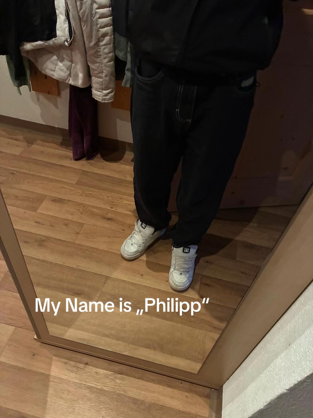 @P~H~I~L