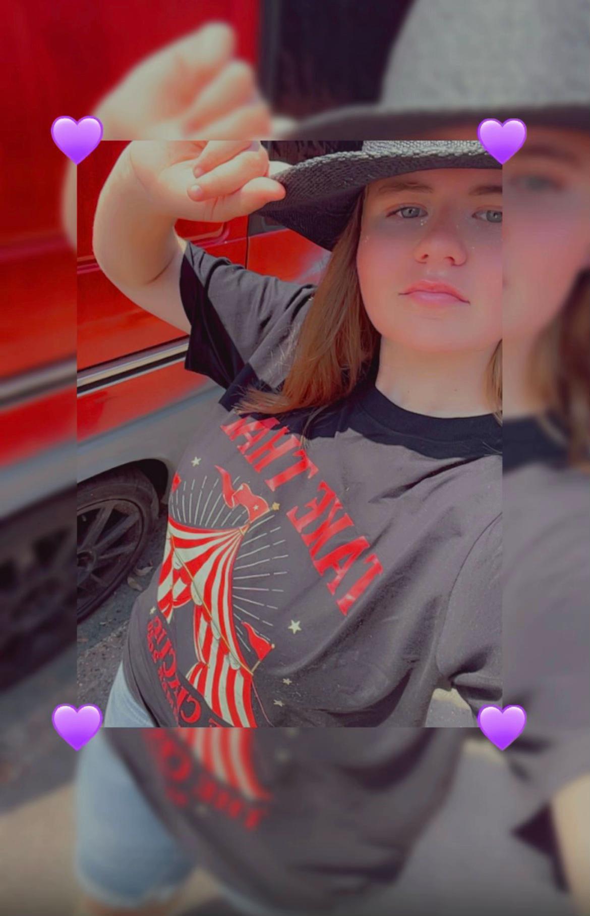 @Bel🫰🏼💜