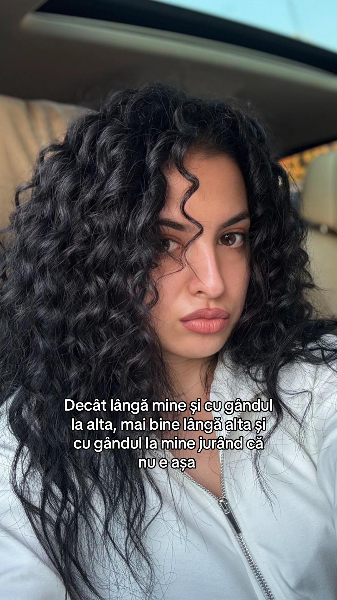 @&bull;𝐀𝐋𝐄𝐗𝐀𝐍𝐃𝐑𝐀 𝐕&bull;