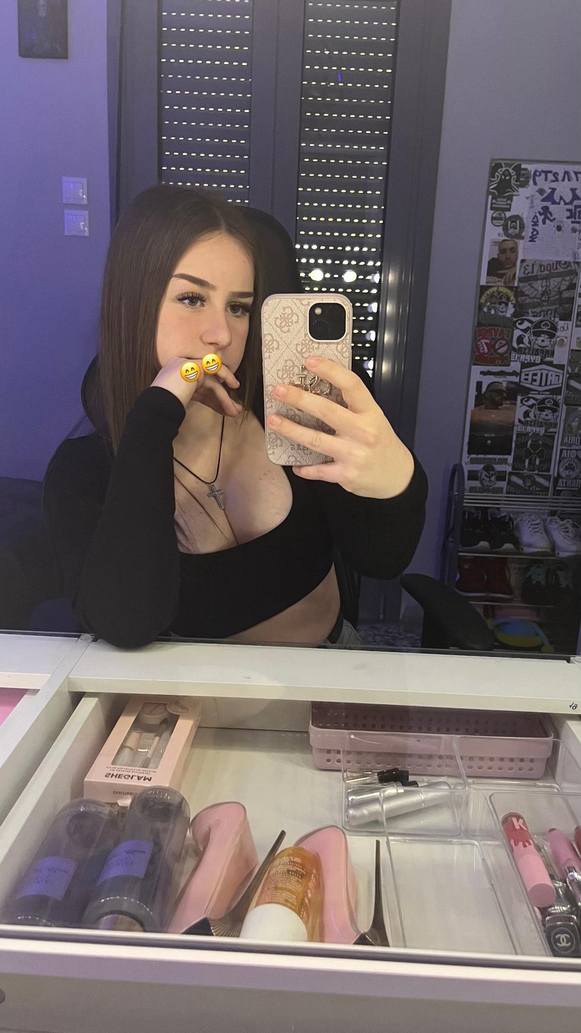 @𝒱𝒶𝓁𝒾𝒶𝒶