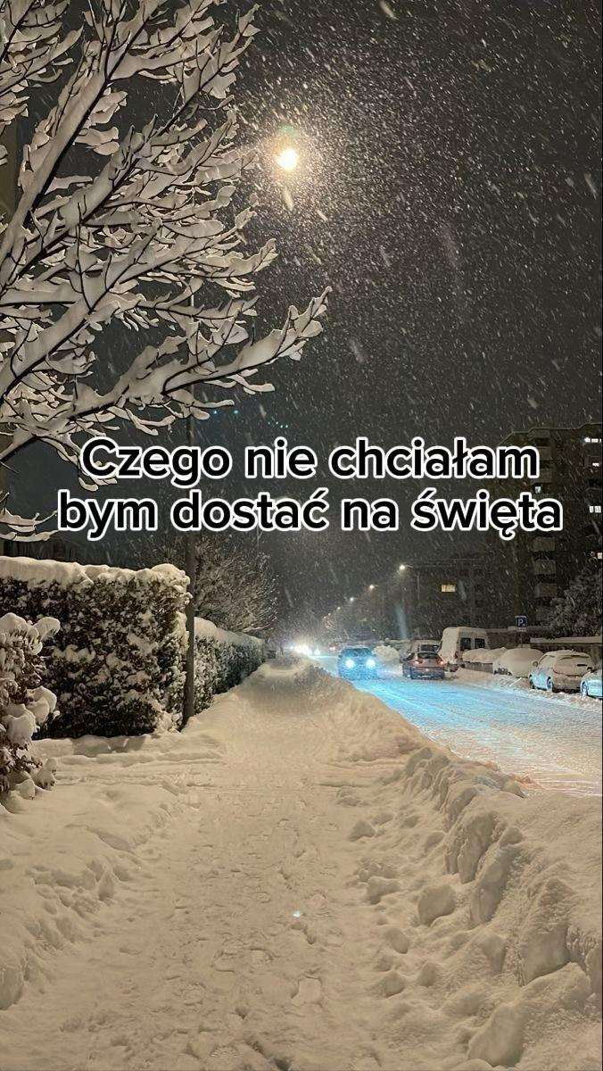@🫦