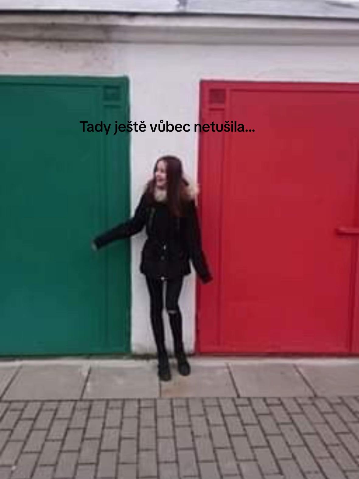 @Monnie