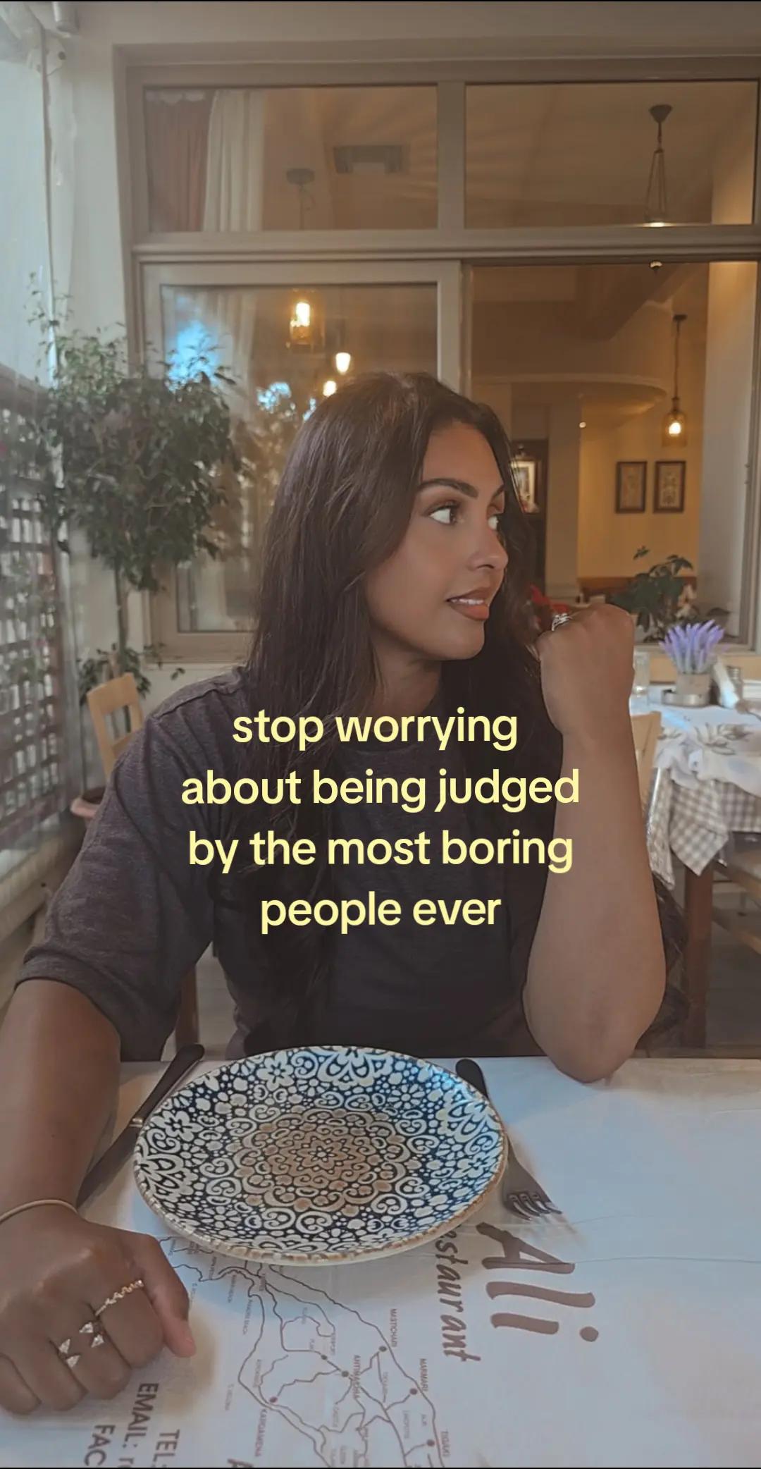 @𝓛𝓪𝓾𝓻𝓪