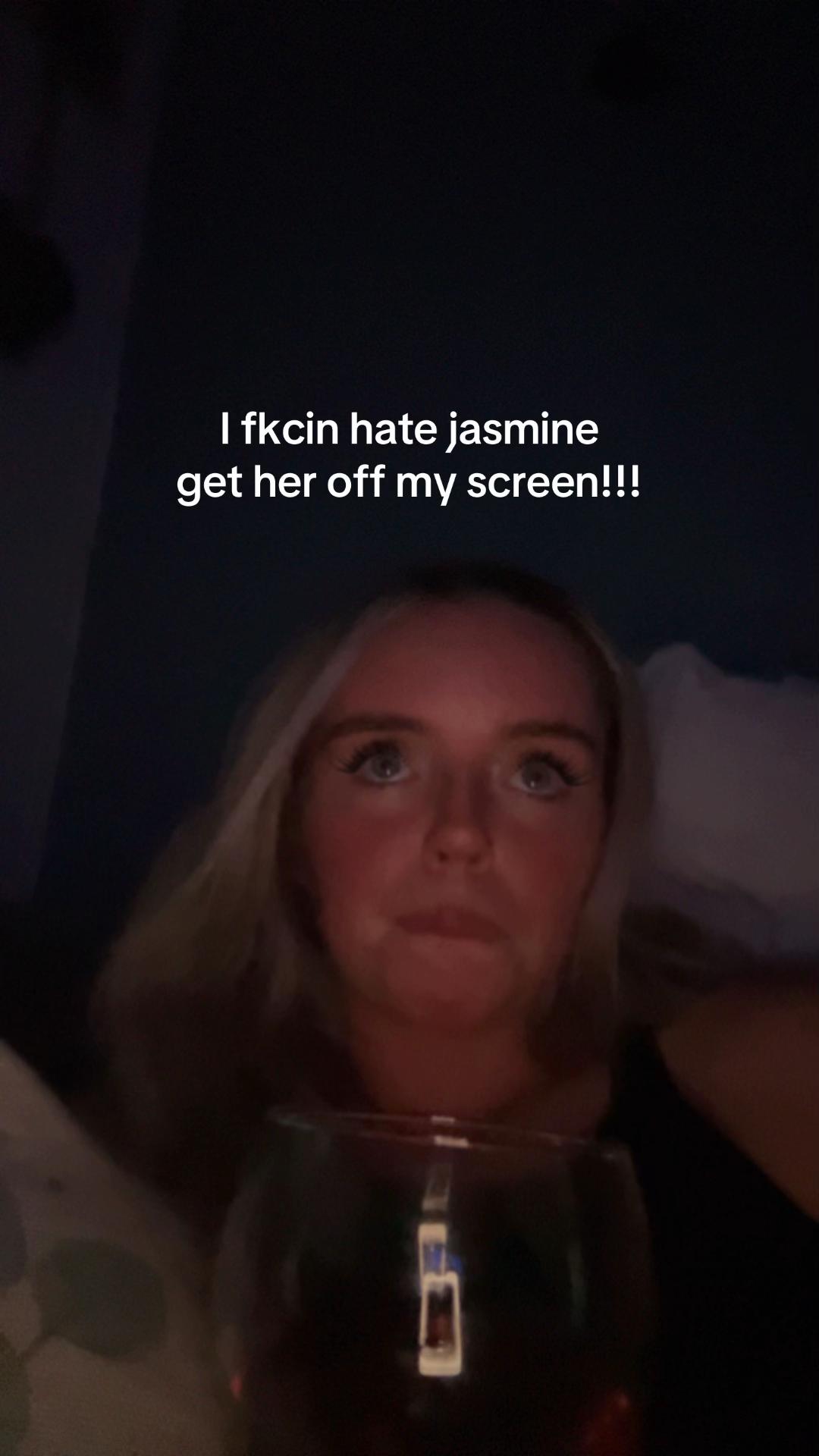 @Holl