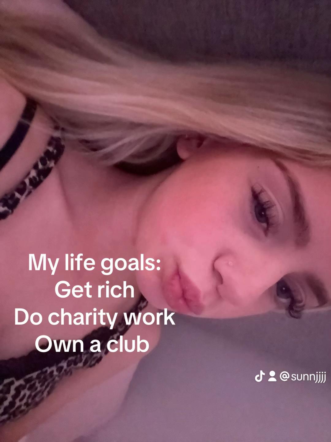 @𝙎𝙪𝙣𝙣𝙞 ᥫ᭡