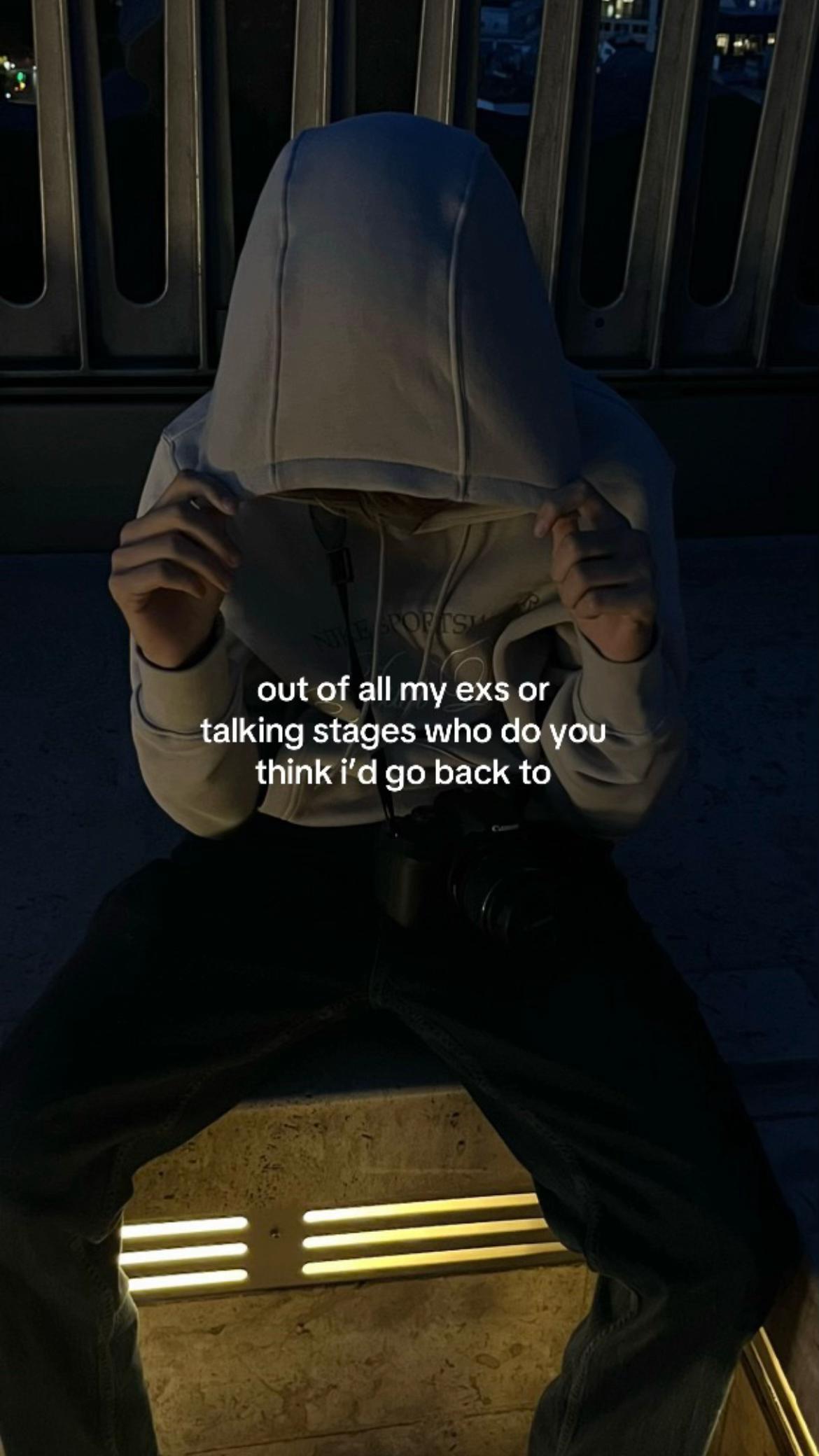 @👤