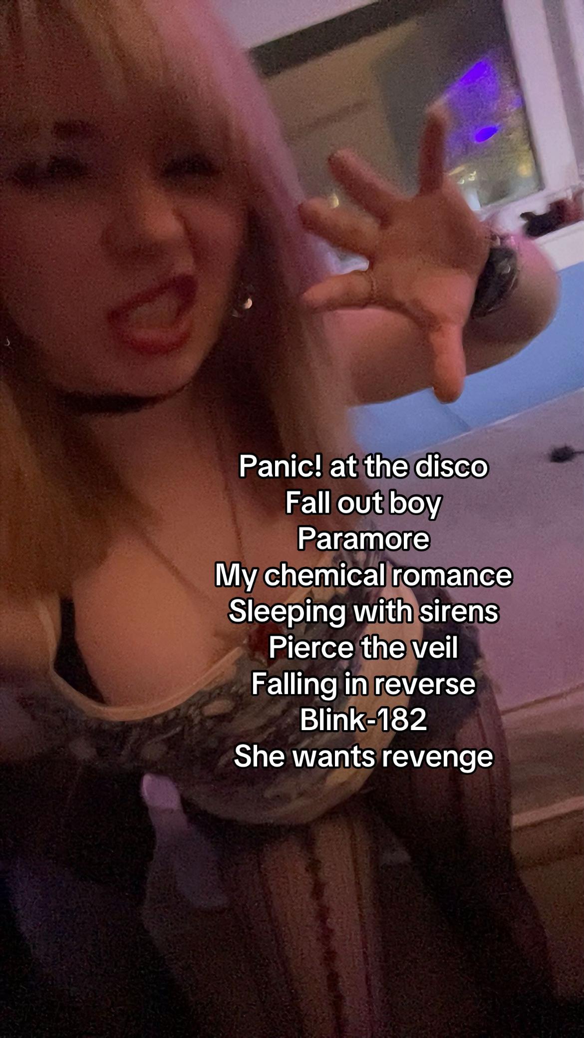 @moonsickdove🎭
