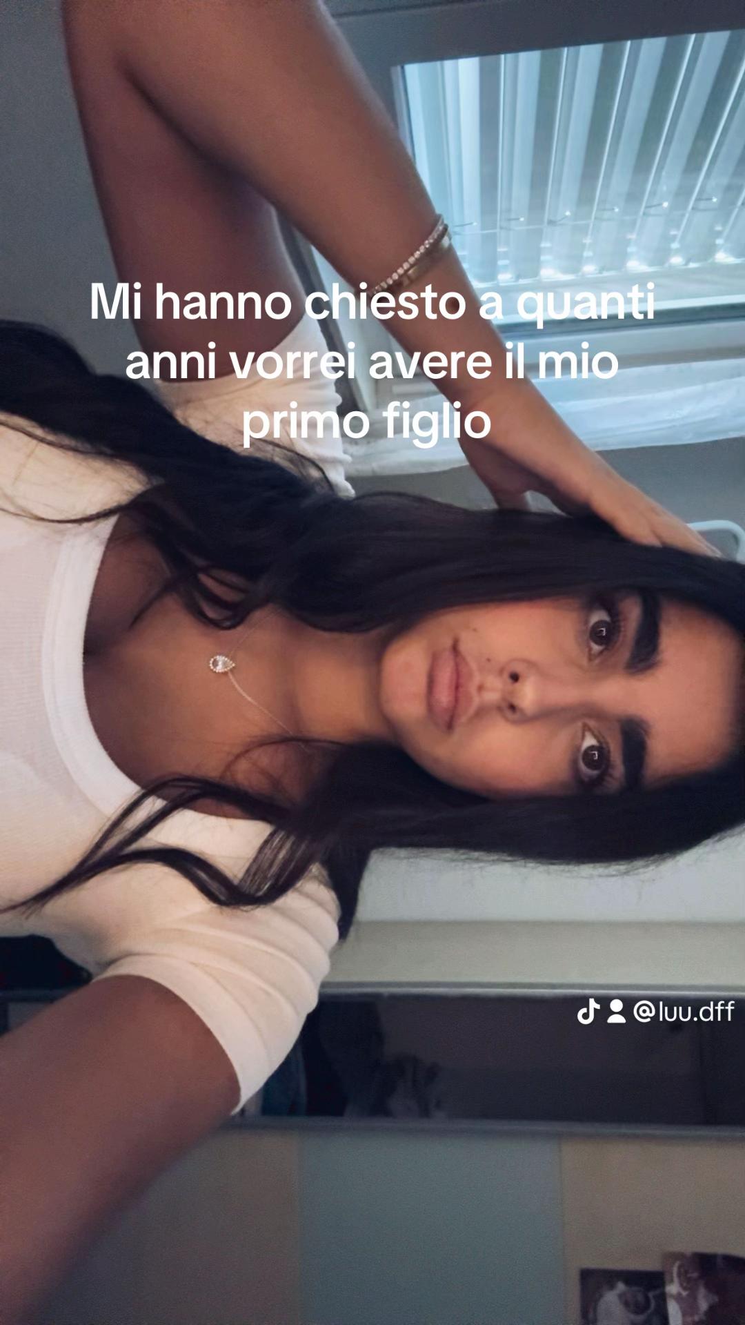 @🫐