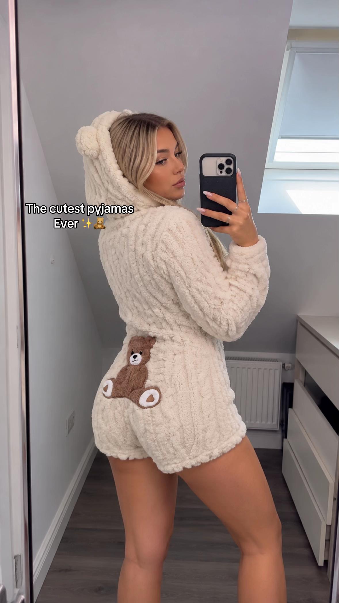 @ella.rosexoxo