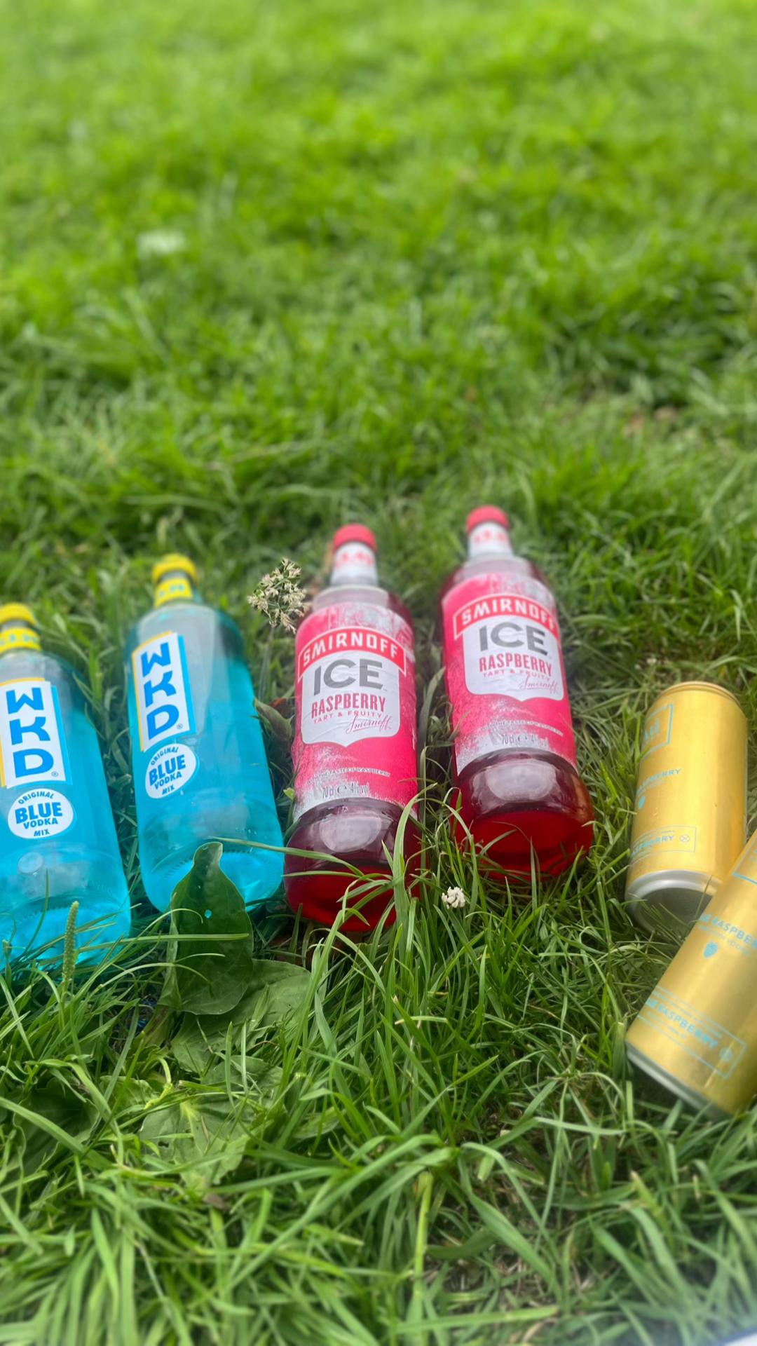 @thechlocain