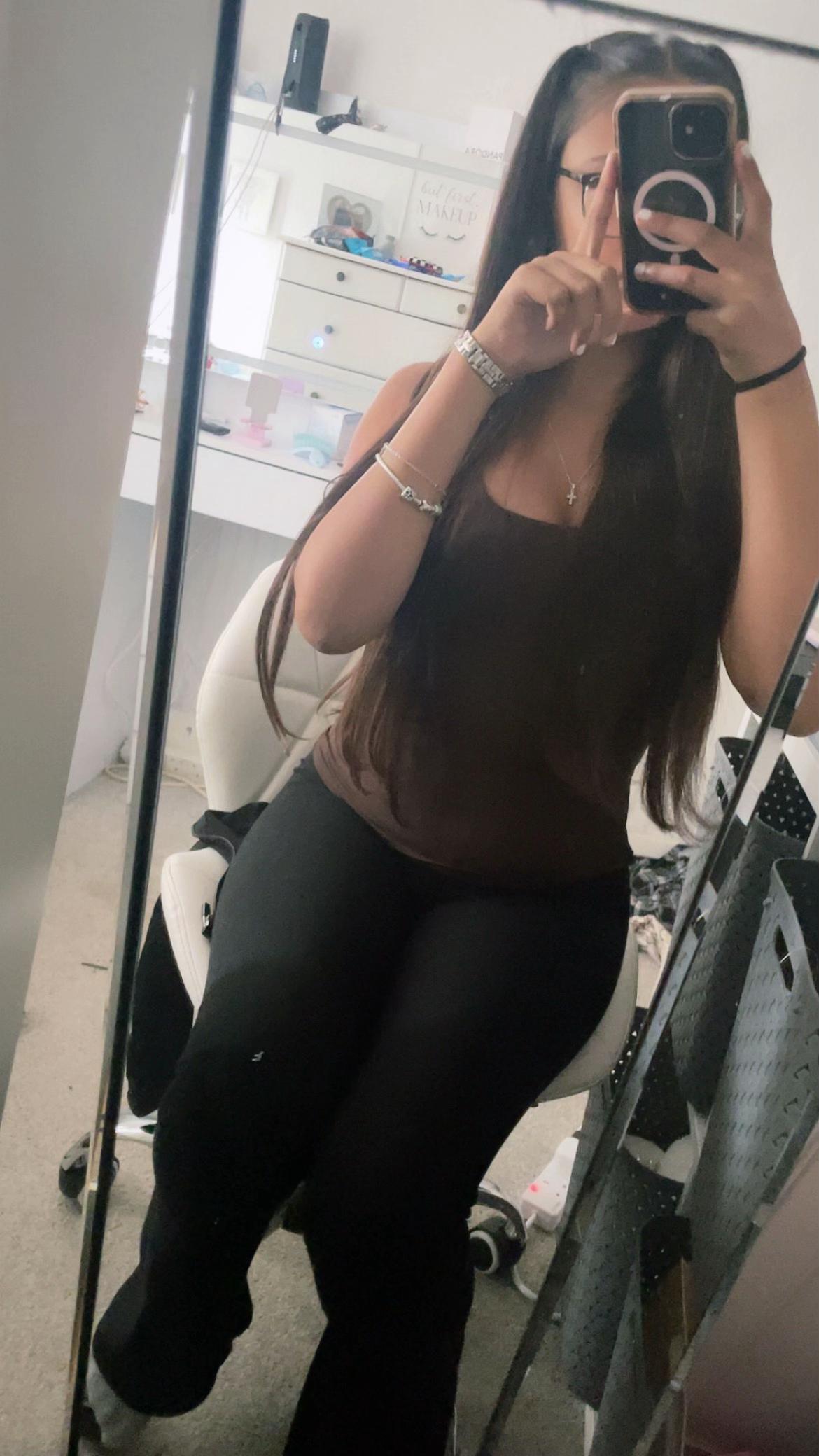 @🦄