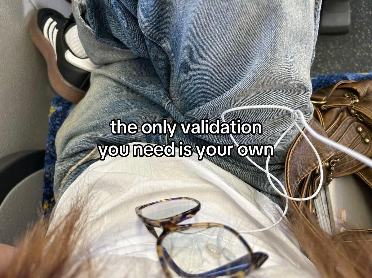 @𝒅𝒂𝒏𝒊 ౨ৎ