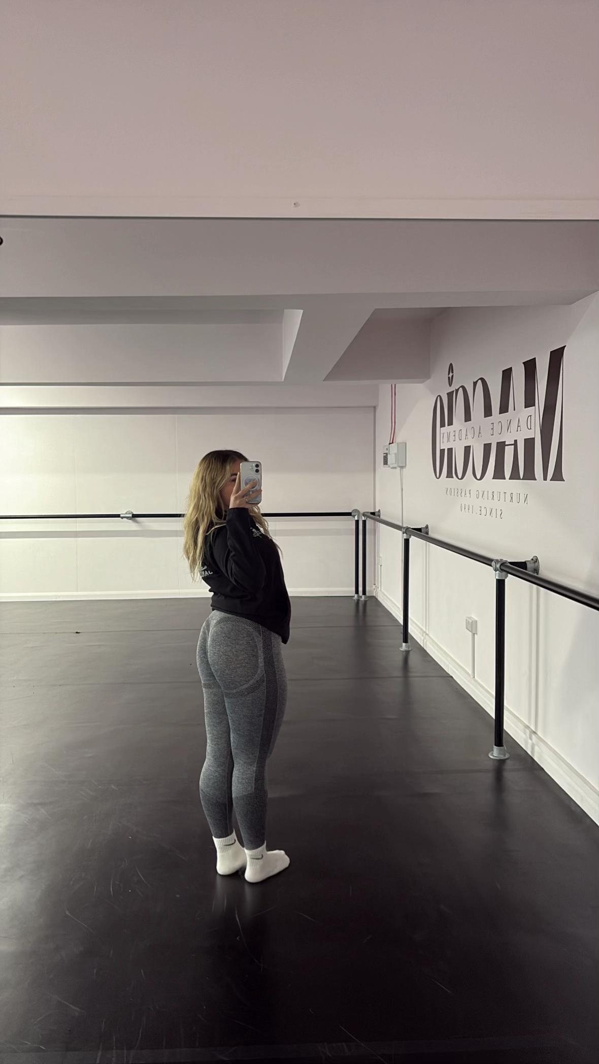 @Miaa