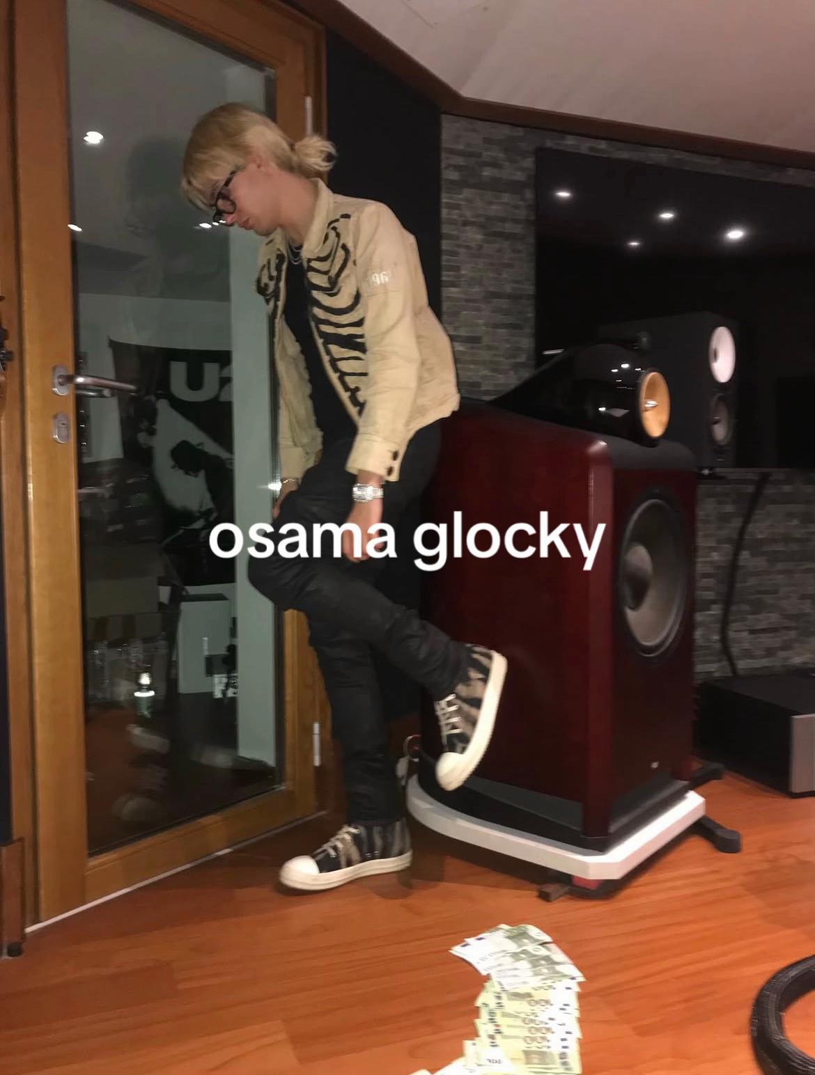 @GlorySo