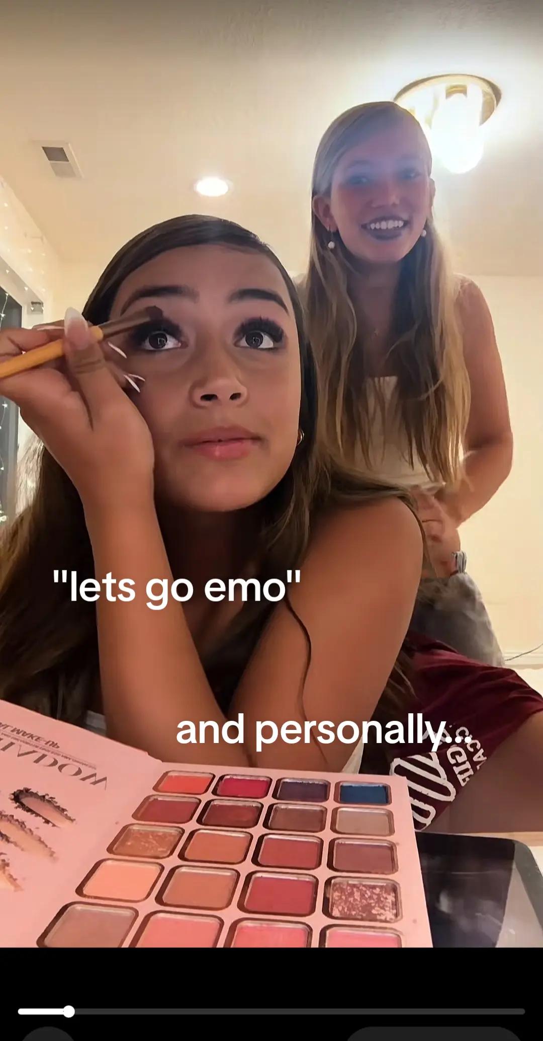 @hollie  ᖭི༏ᖫྀ