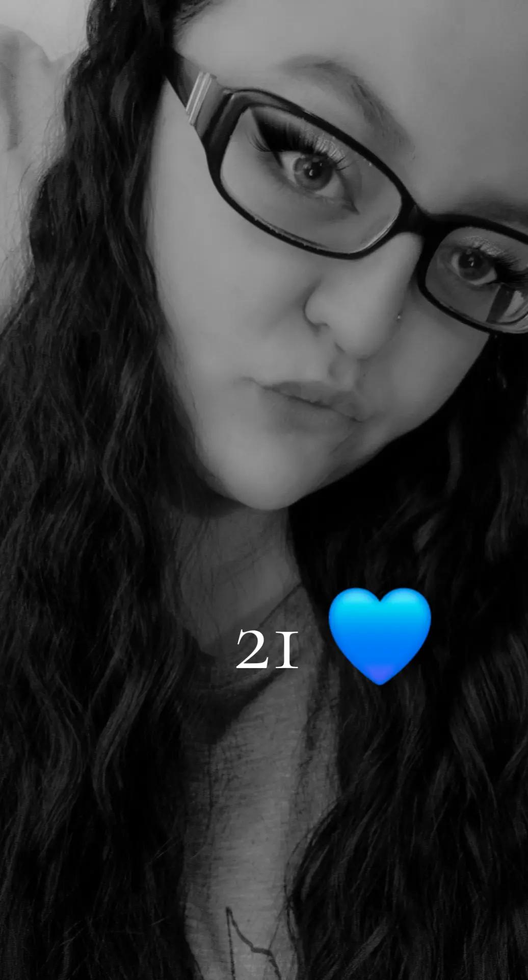 @EmpressEzzy