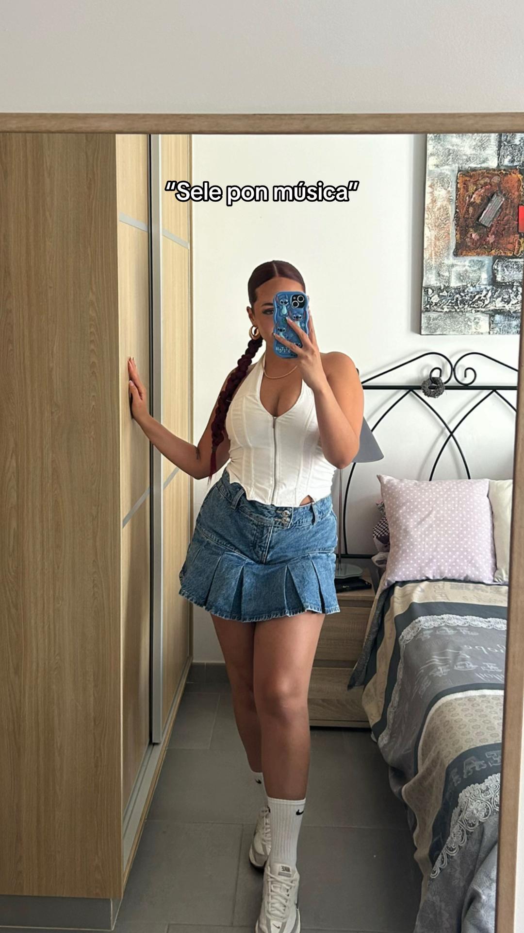 @La Yiiyii