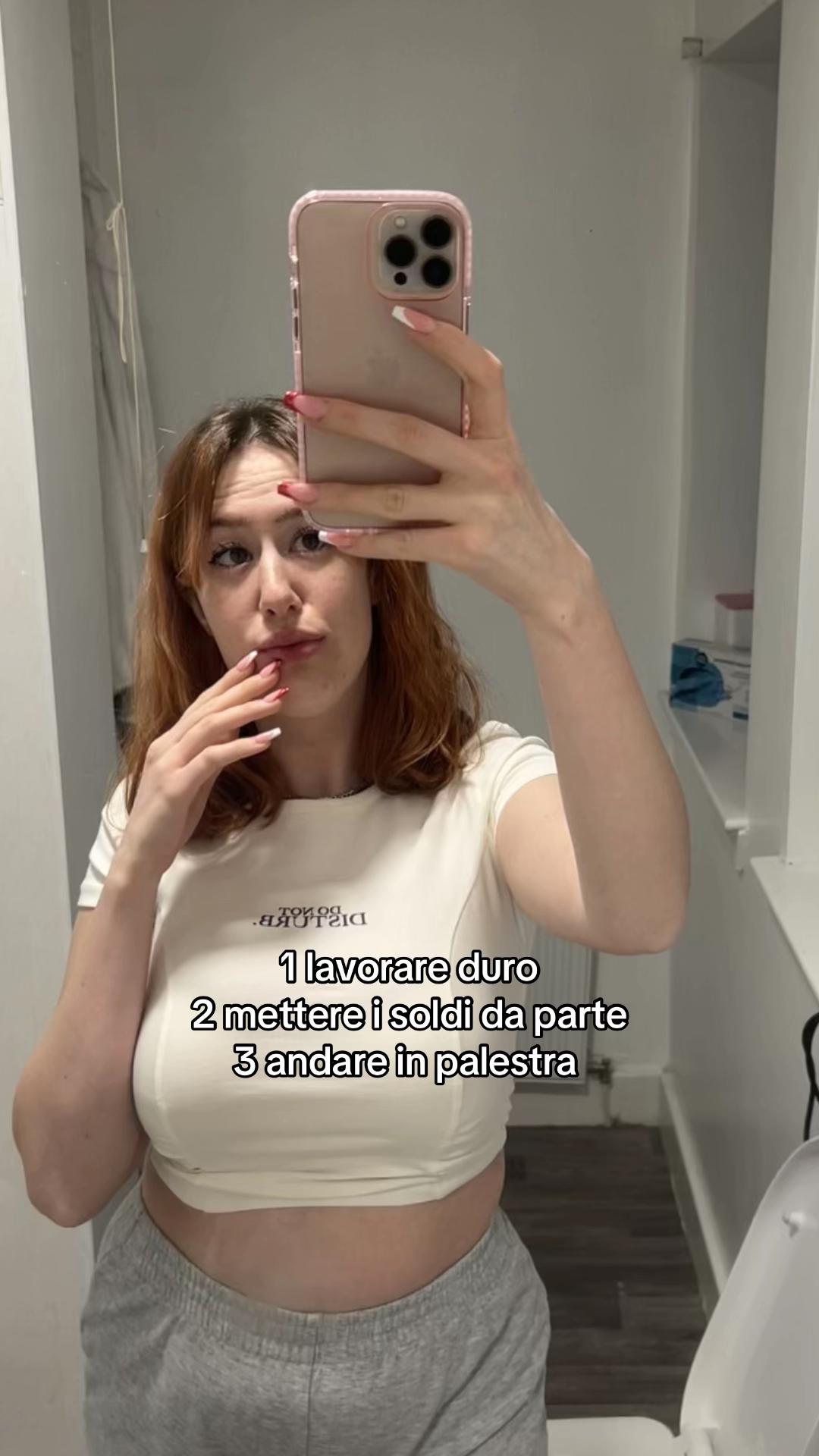 @__larossapiurossaa__
