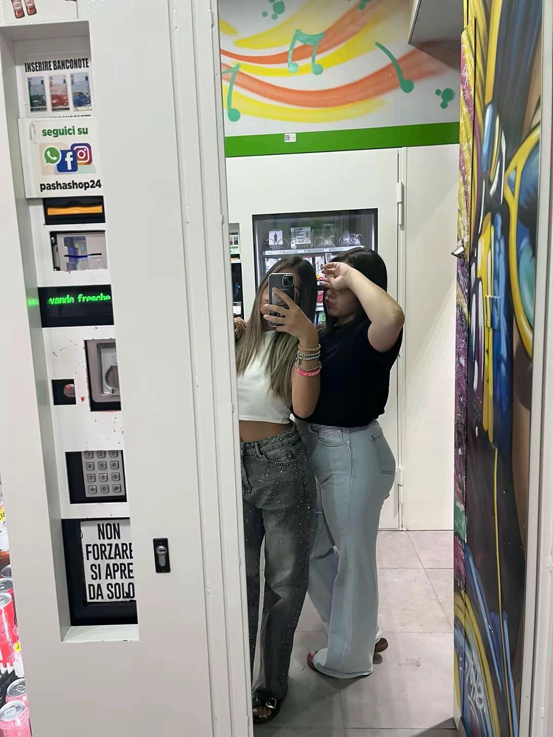 @Noemi