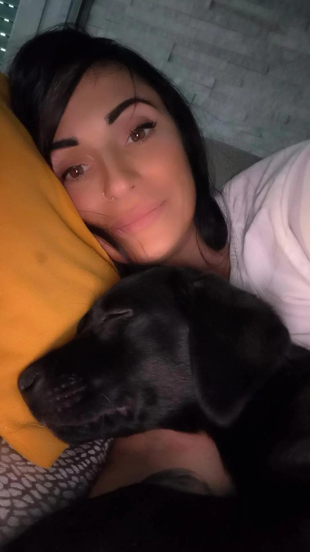 @Laura🖤