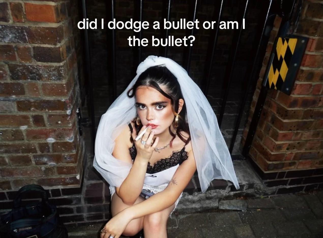 @itsliterallyjustbelle