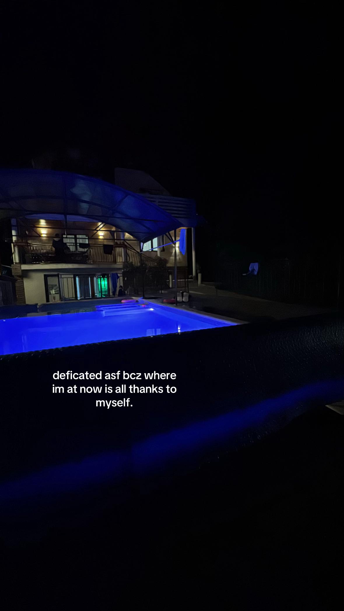 @tzscarz