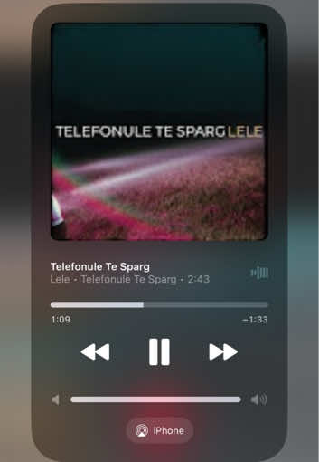 @🎧