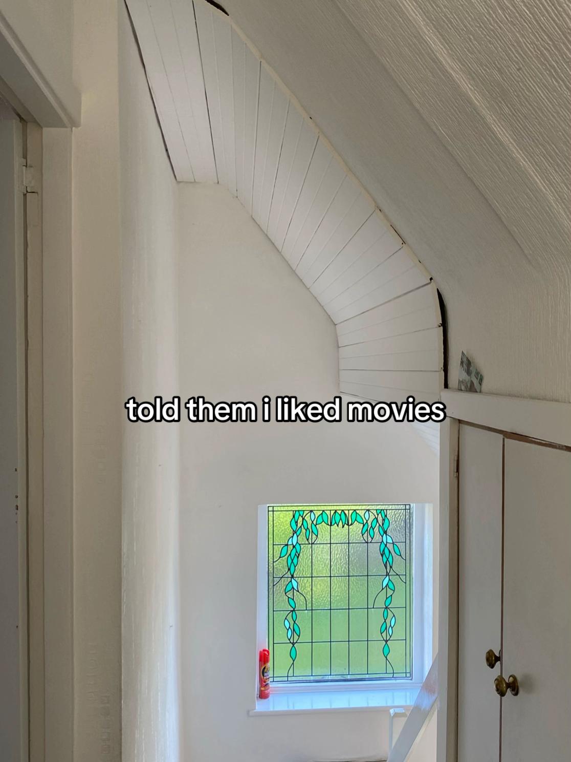 @em 𝜗𝜚 ࣪˖ ִ𐙚