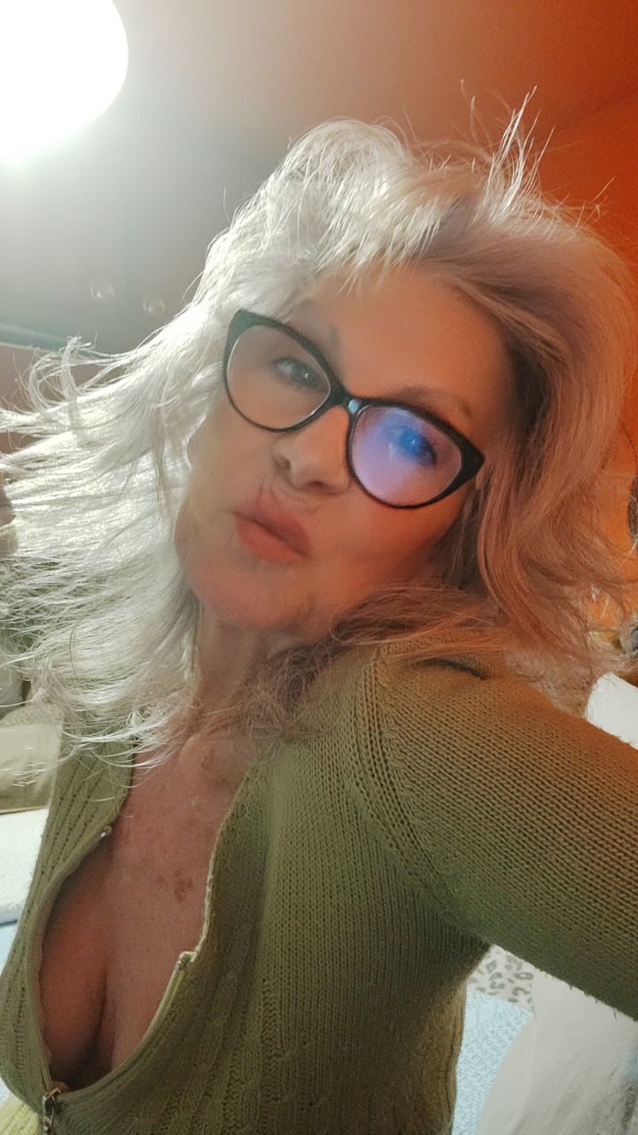 @👑Gina 👑