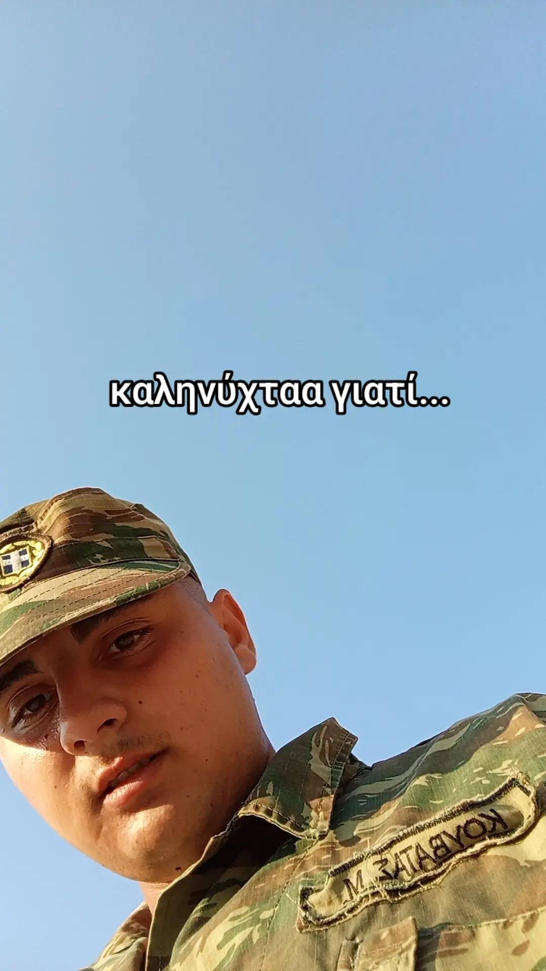 @🦍