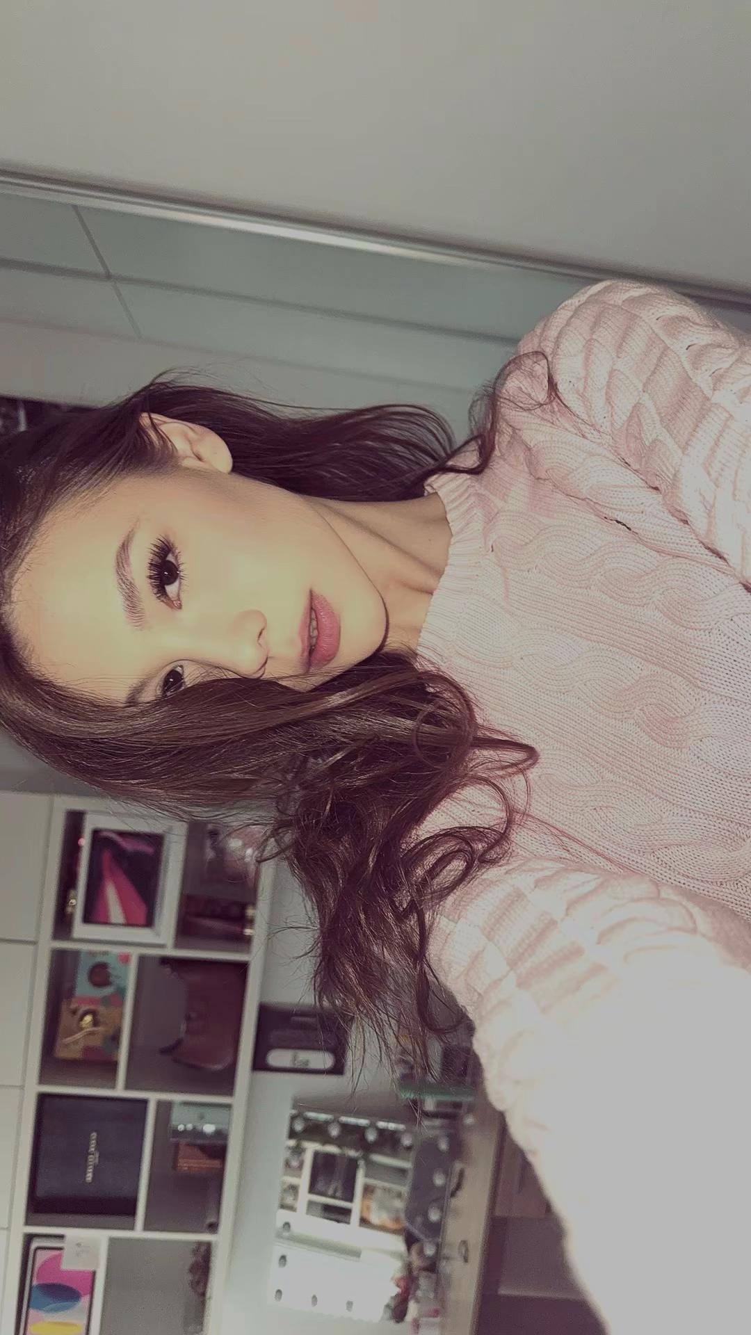 @Viki🪽