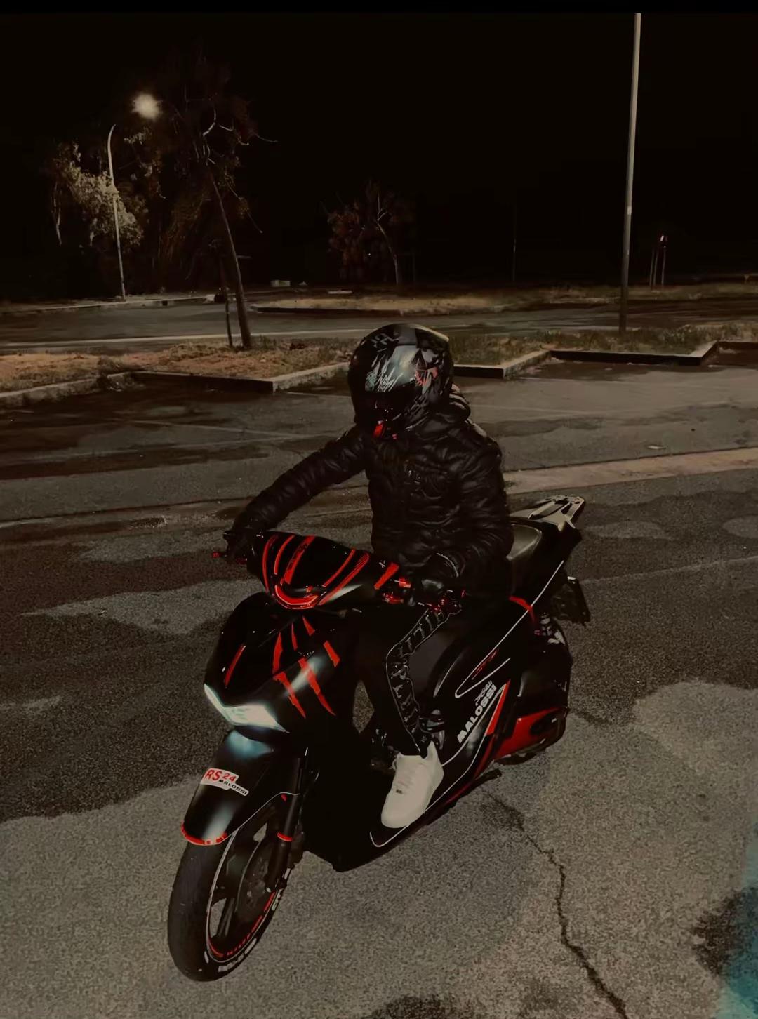 @zii_denny