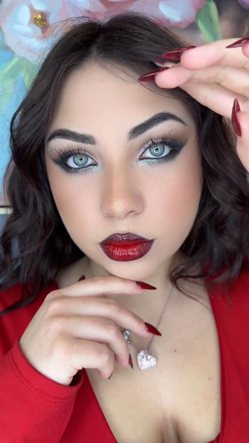 @elenaa.mua_