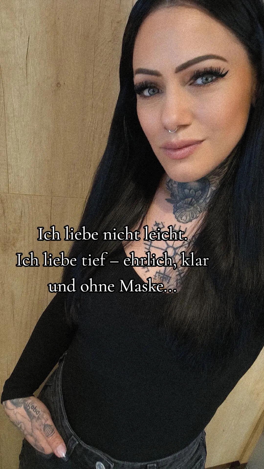 @Schwarzefee™๏ธ