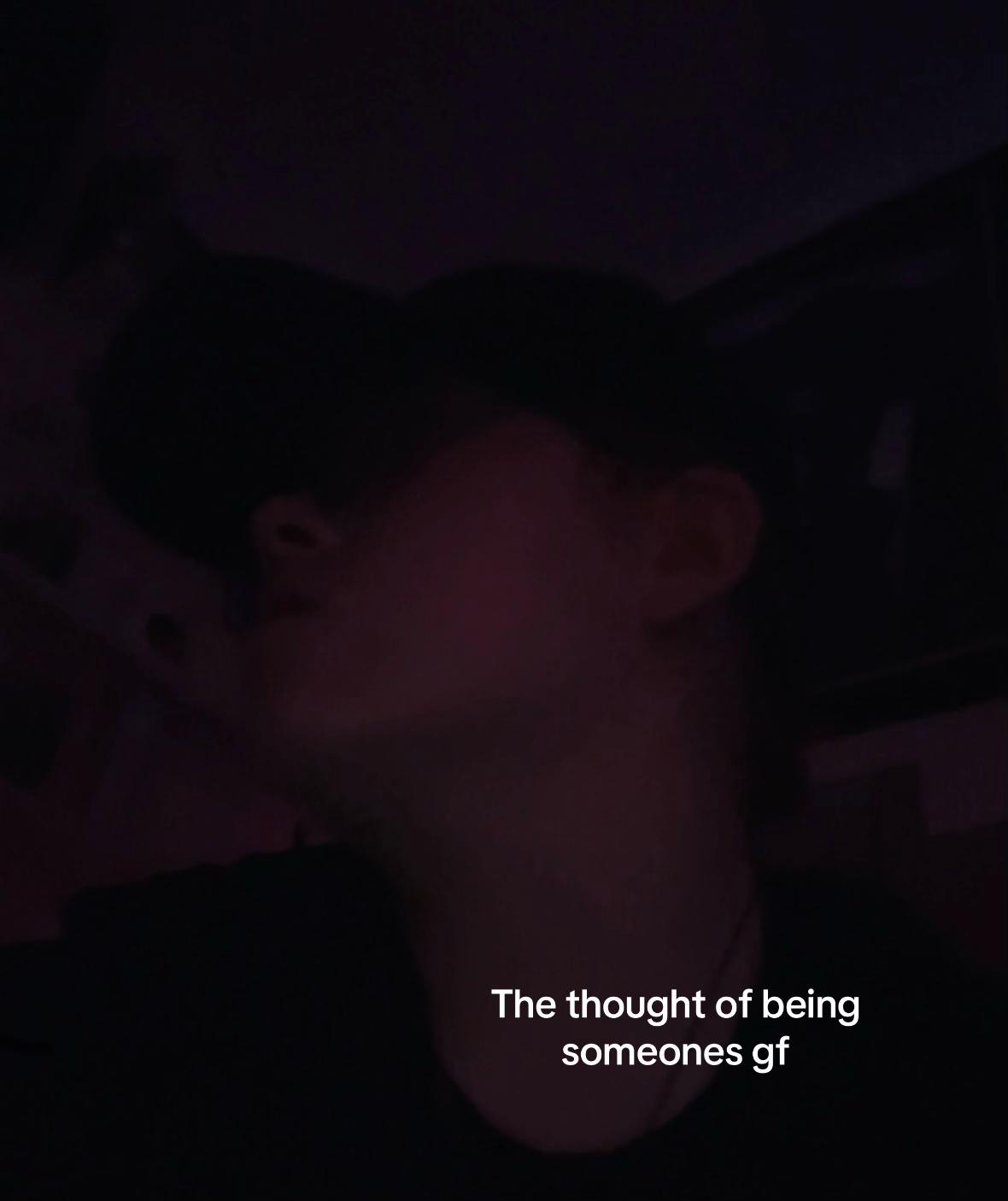 @idk_redthoughs_112