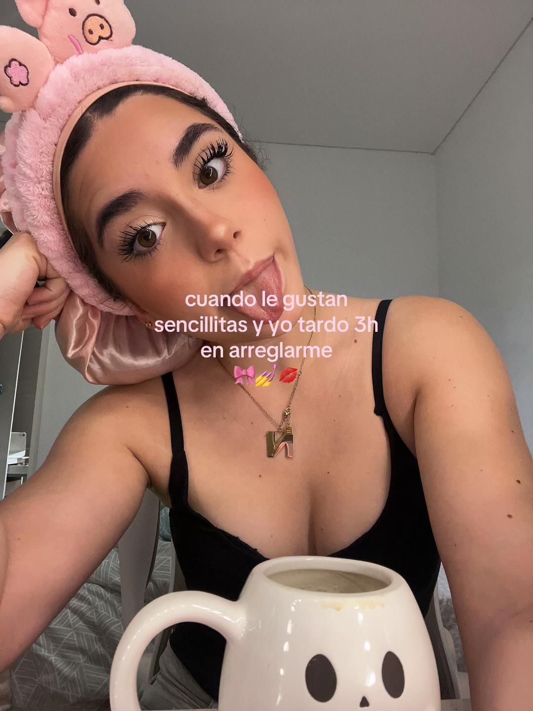 @NAIARA SALVADOR 🌸