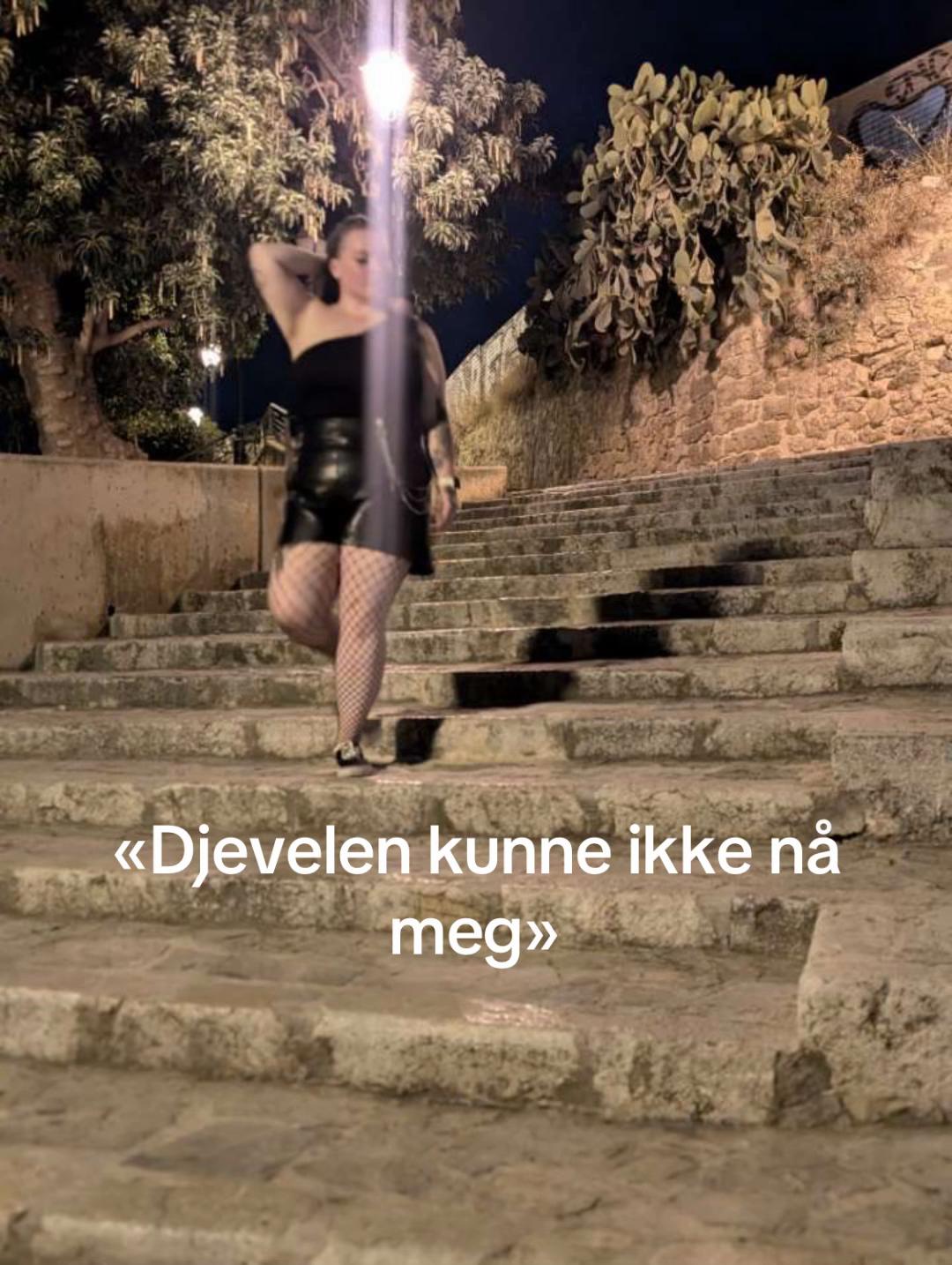 @🏳️&zwj;🌈 Elizabeth Kallhovd