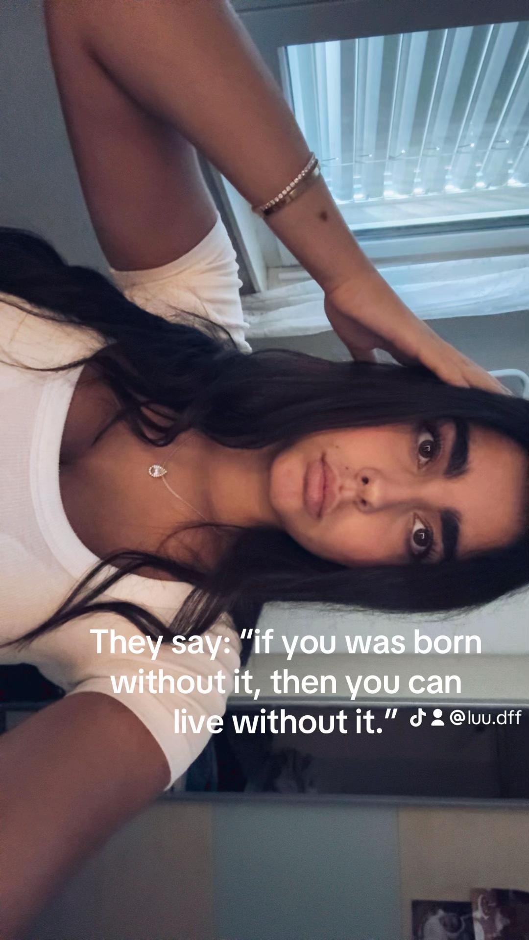 @🫐