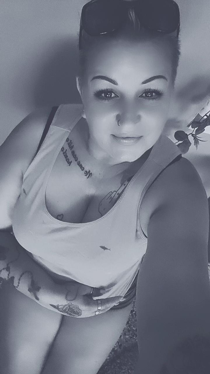 @Szab&oacute; Zsuzsa835