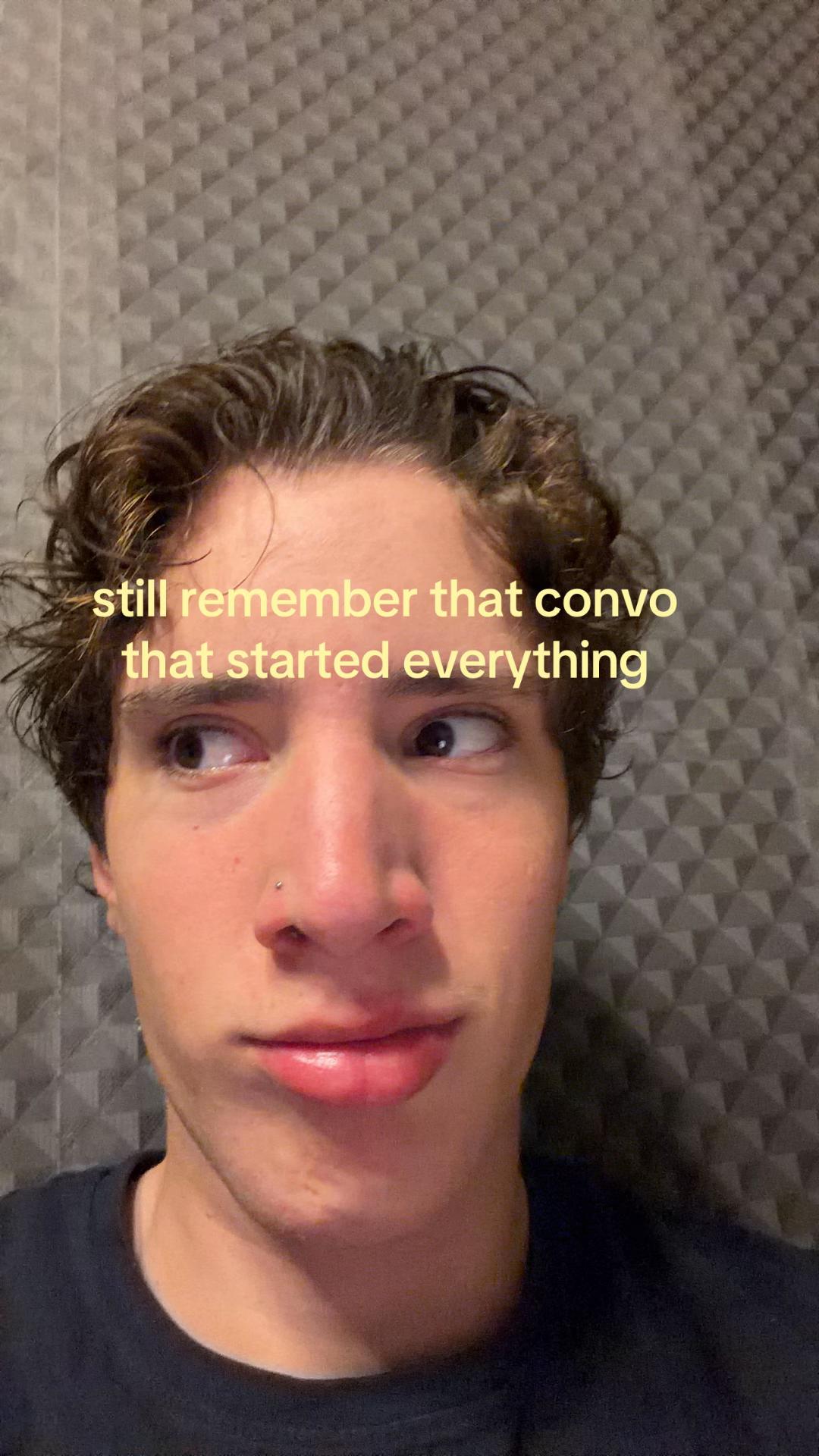@⃟
