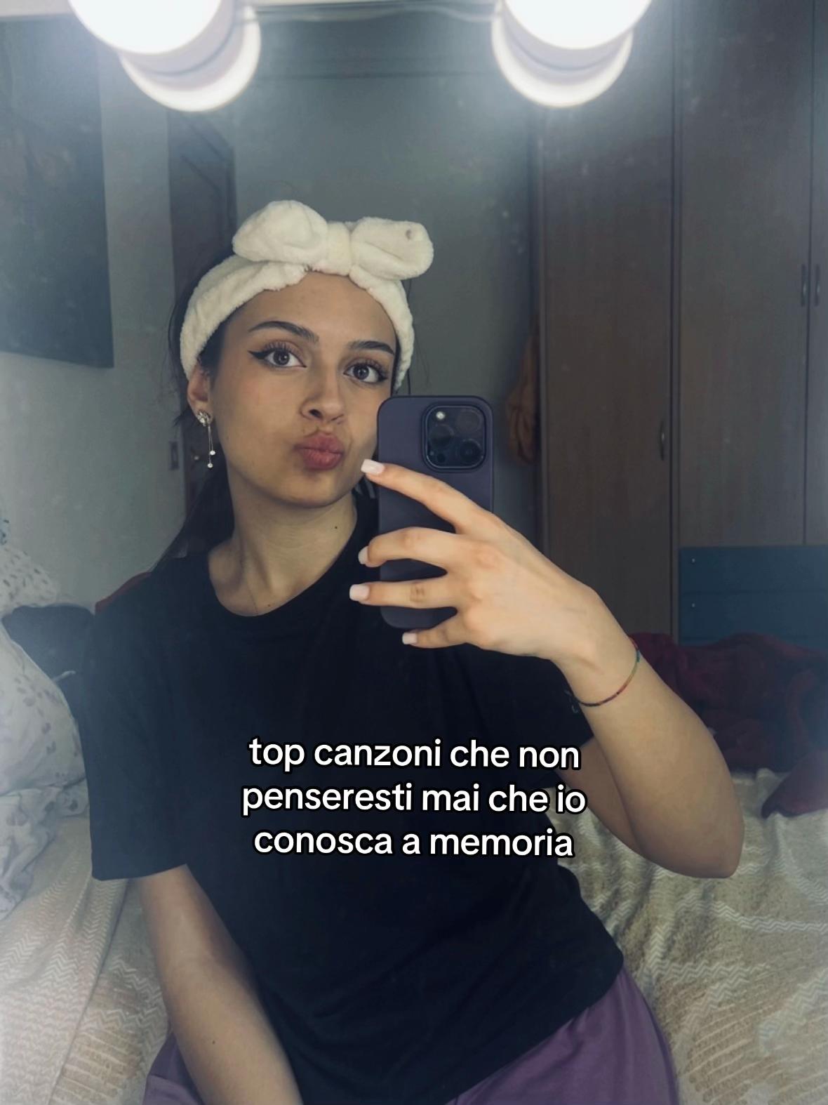 @veronica