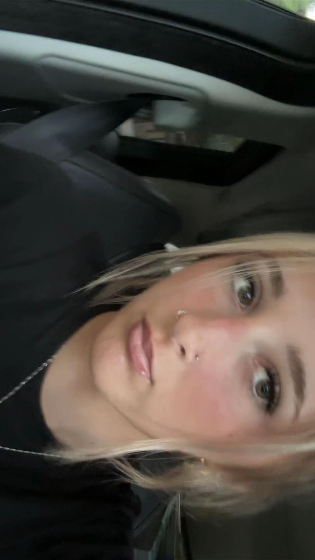 @es`