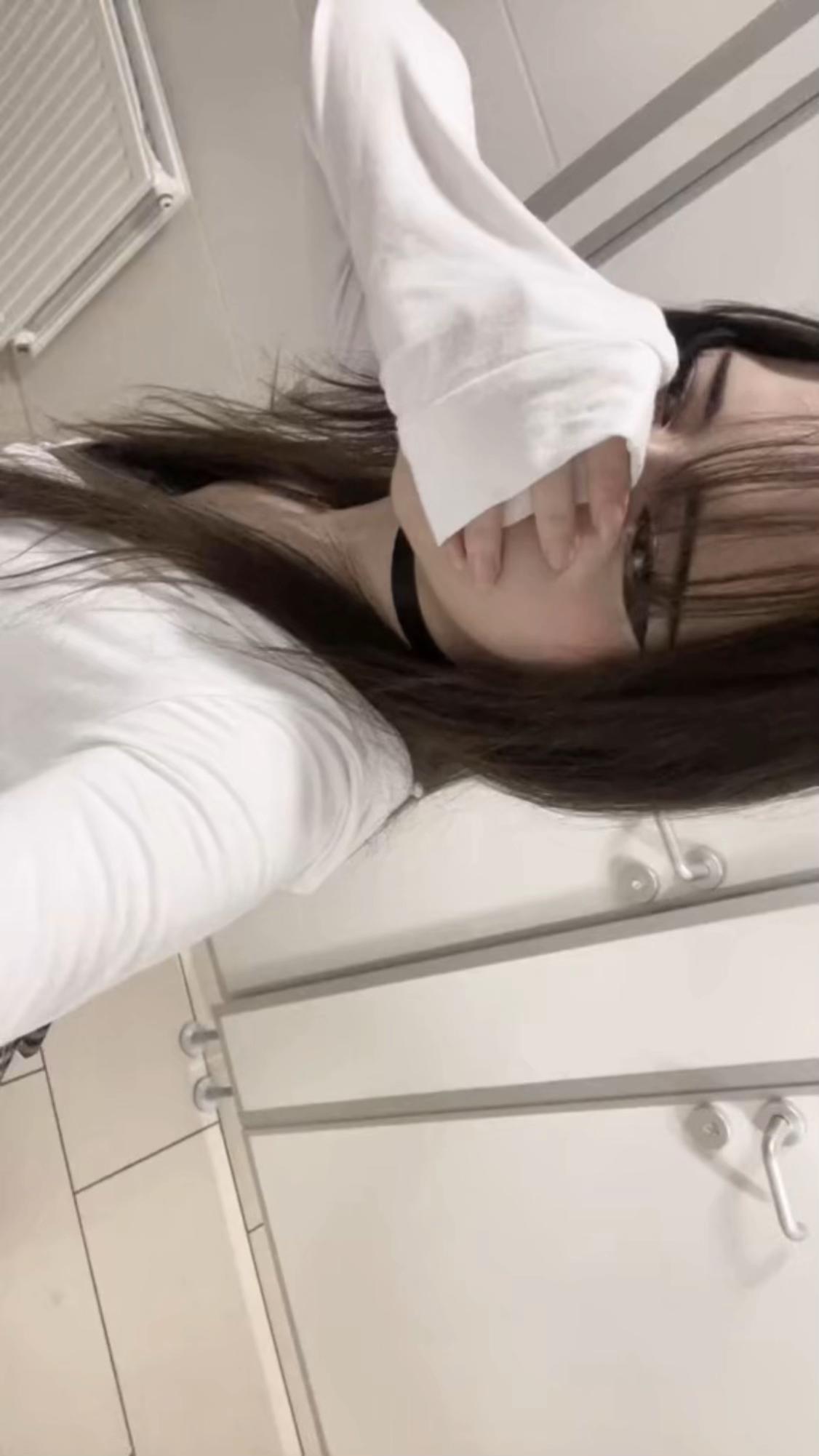 @?