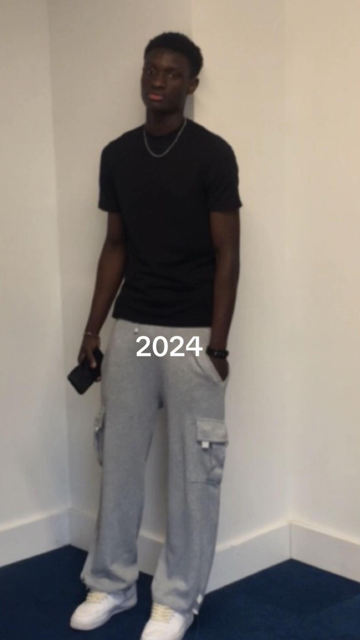 @Ayo