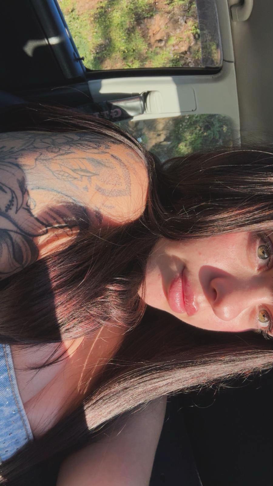 @daaneeisii_