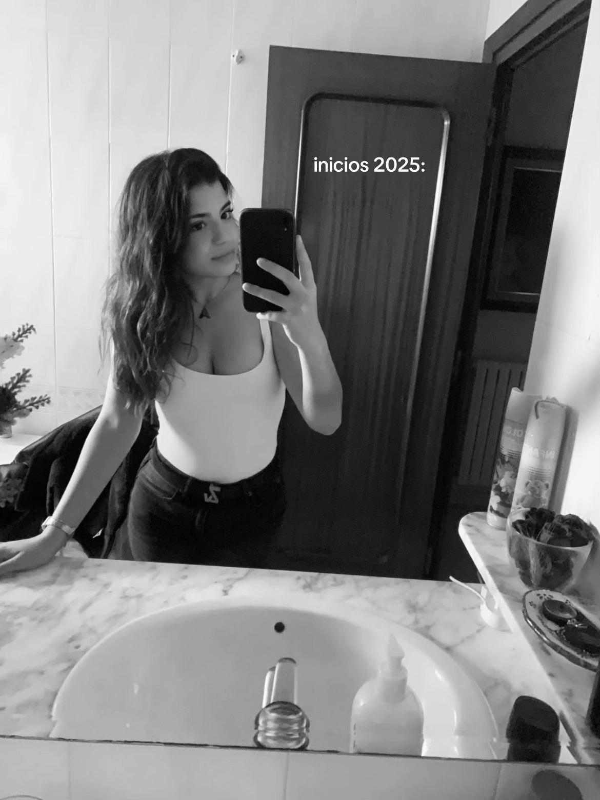 @_ainaaa_