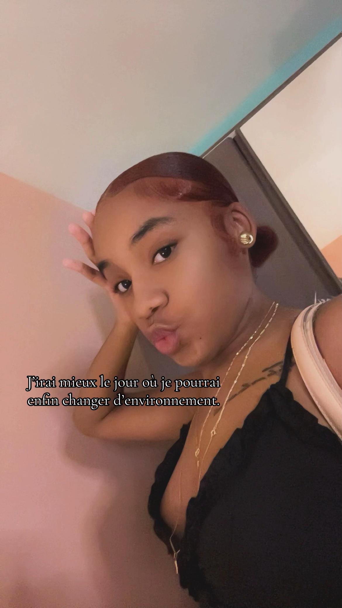 @🪭.